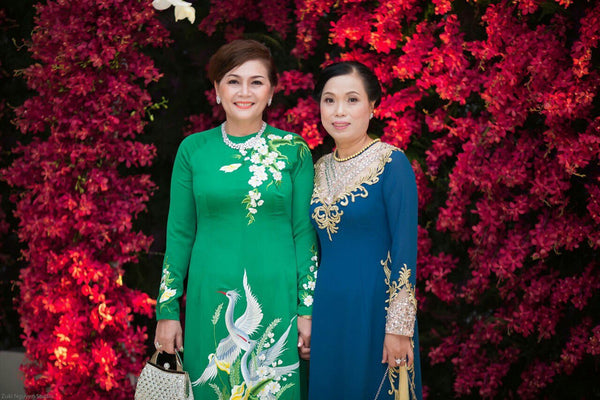 NHỮNG KIỂU ÁO DÀI BÀ XUI SANG TRỌNG
