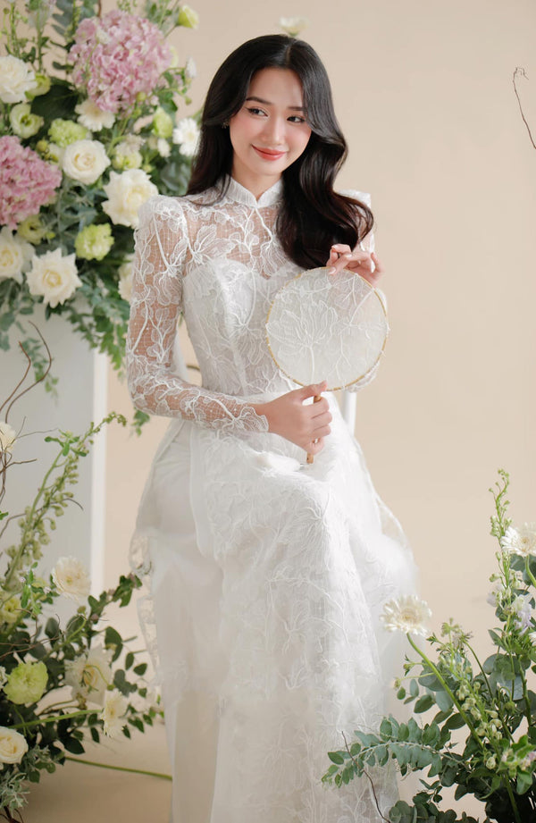 Elegant Lace Vietnamese Modernized Wedding Ao Dai