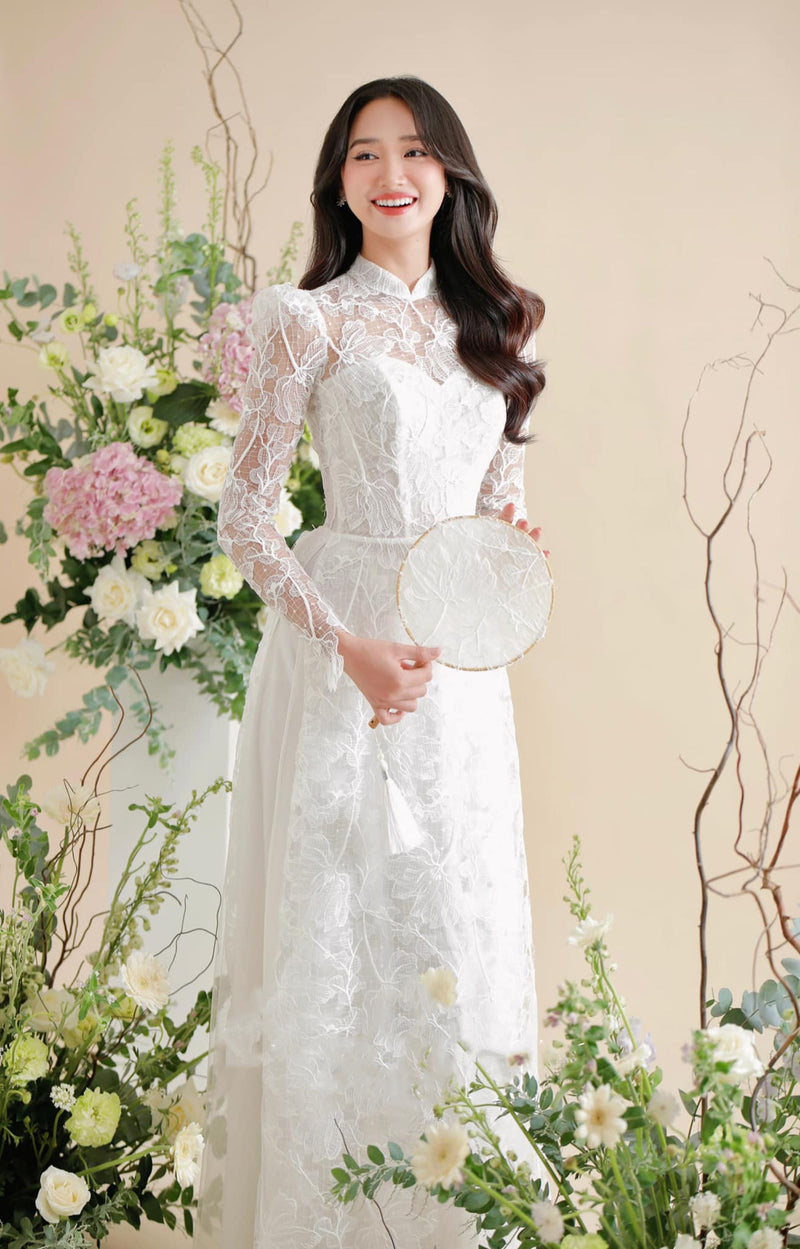 Elegant Lace Vietnamese Modernized Wedding Ao Dai