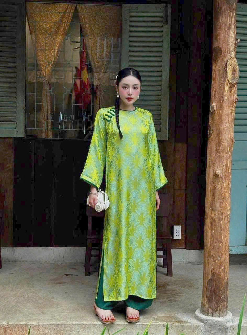 Young Green Silk Modernize Ao Dai