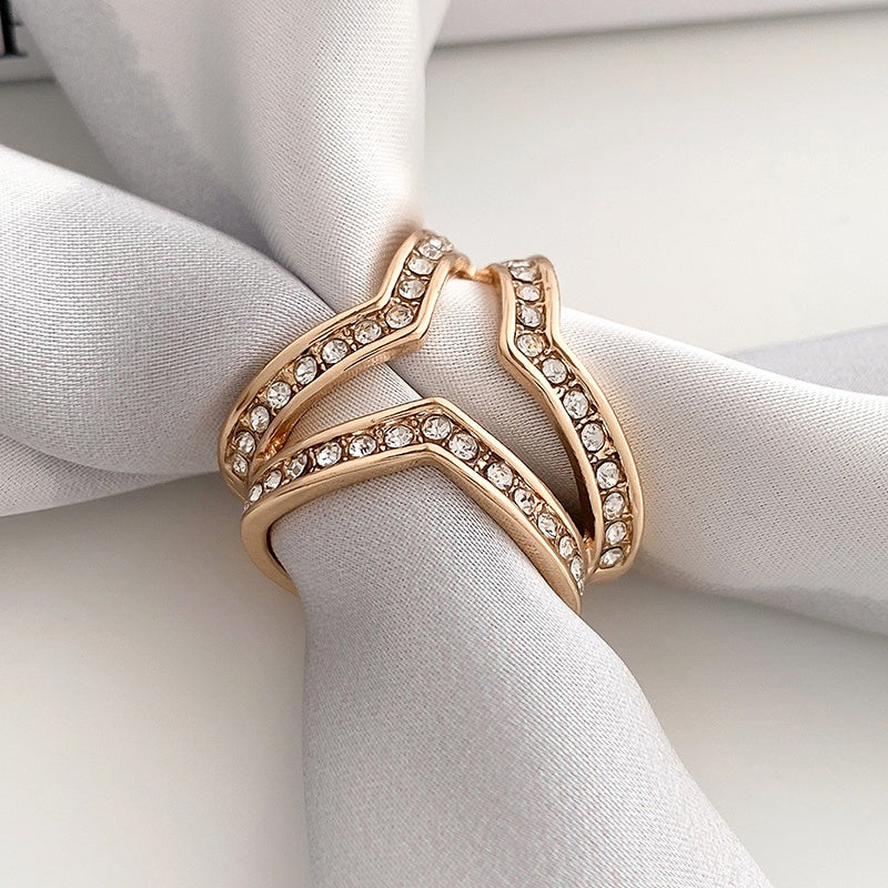 Elegant Feminine Gold Pearl Scarf Ring