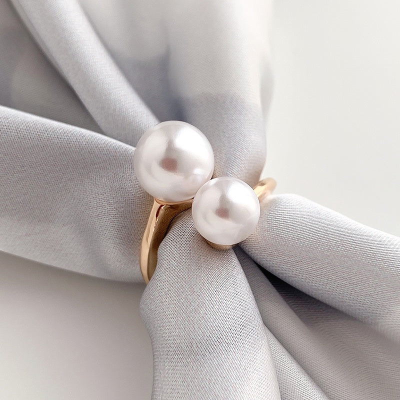 Elegant Feminine Gold Pearl Scarf Ring