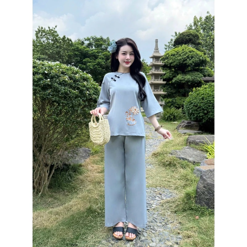 Daisy Embroider Monk Robes