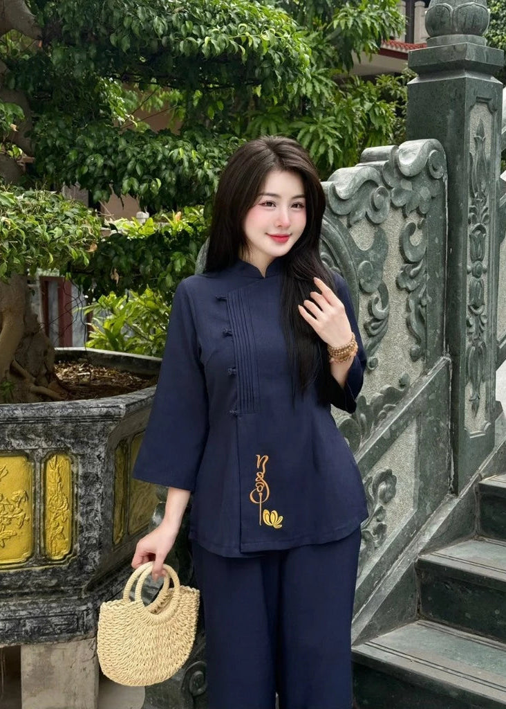 Calligraphy Letters Monk Robes