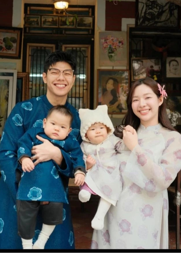 Tradtional Ao Dai For Family