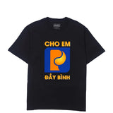 Áo Thun Cho Em Đầy Bình Đổ Xăng