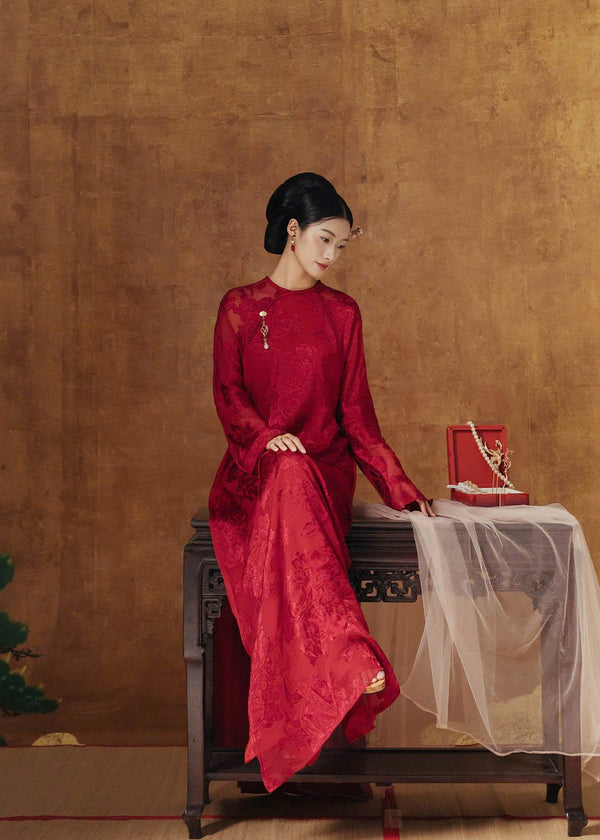 Red Giao Nhu Silk Modernize Ao Dai