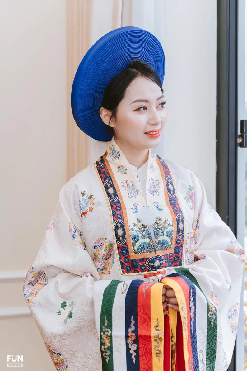 Old-Fashioned Ao Dai | Ao Nhat Binh