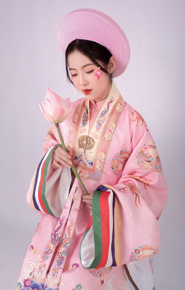 Old-Fashioned Ao Dai | Ao Nhat Binh