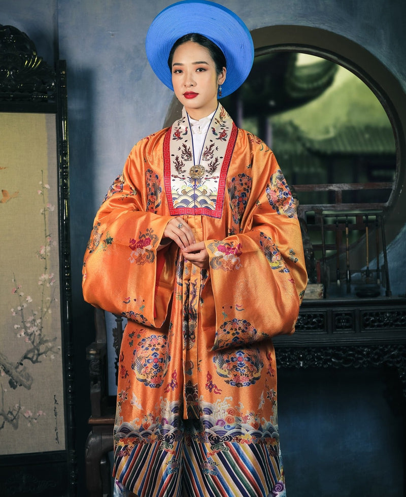 Old-Fashioned Ao Dai | Ao Nhat Binh