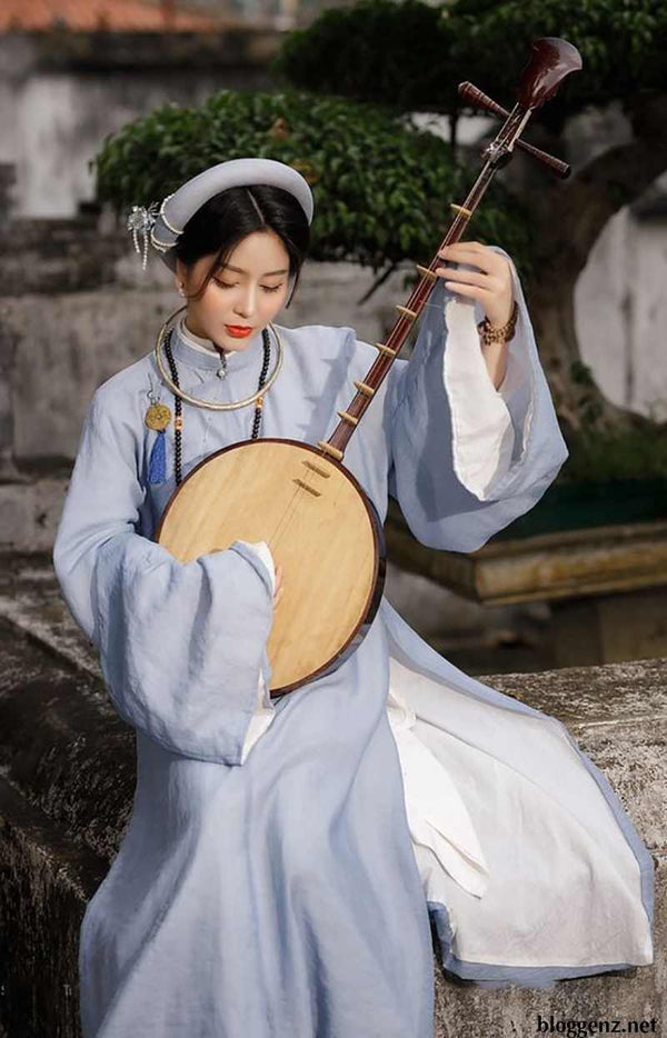 Old-fashioned Ao Dai | Co Phuc Viet Nam