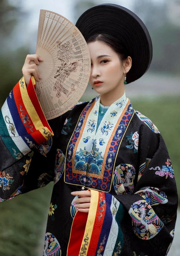 Old-Fashioned Ao Dai | Ao Nhat Binh